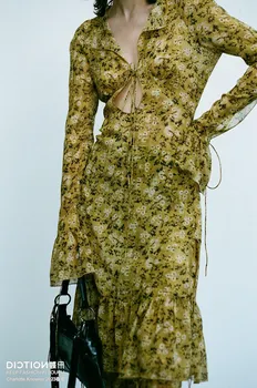 Женское мини-платье с принтом и расклешенными рукавами на шнуровке Винтажный халат
